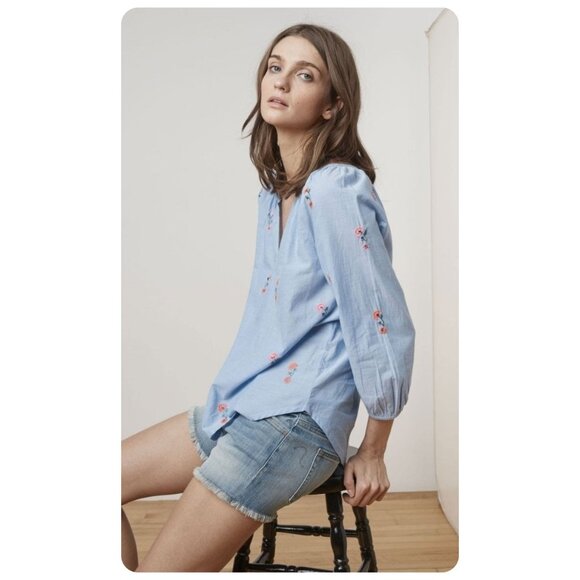 Velvet by Graham & Spencer Tops - Velvet by Graham & Spencer Kira Blue Flower Floral Embroidered Top sz M